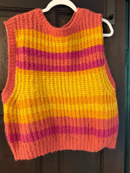 MOTHER Sweaters - Mother Stripped Sleeveless Sweater
